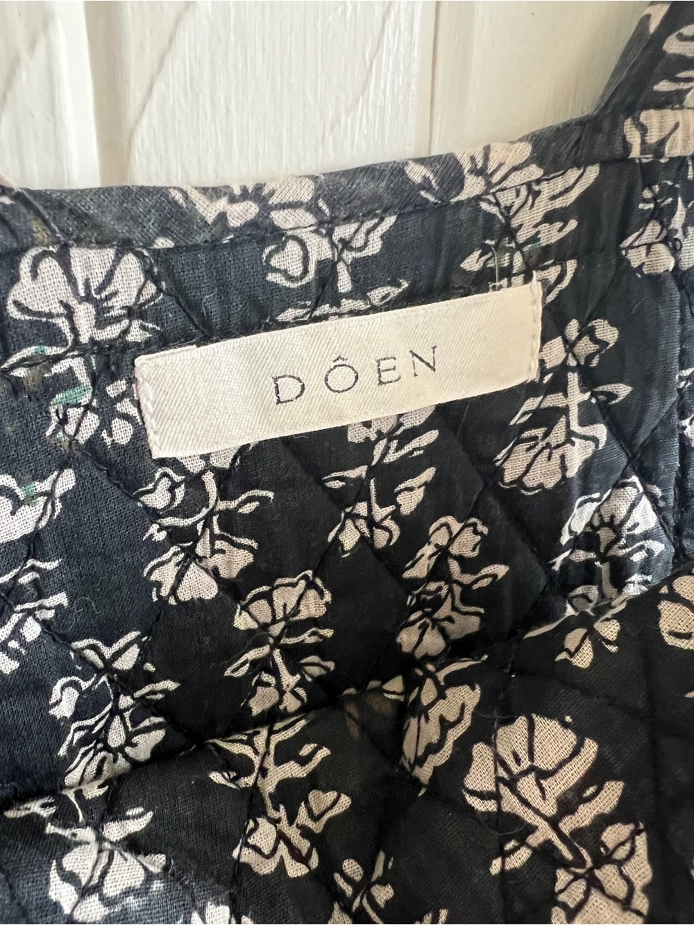 Doen Black Floral Shaanti Block-Print Overalls Jumpsuit | Small - Picture 4 of 15